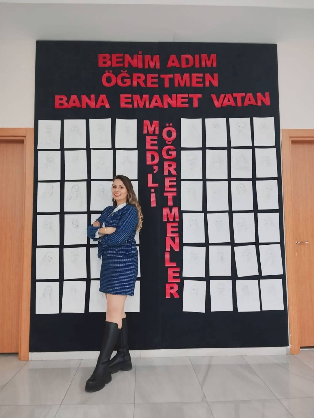 Öğretmen arkadaşlarının resimlerini yaptı 2